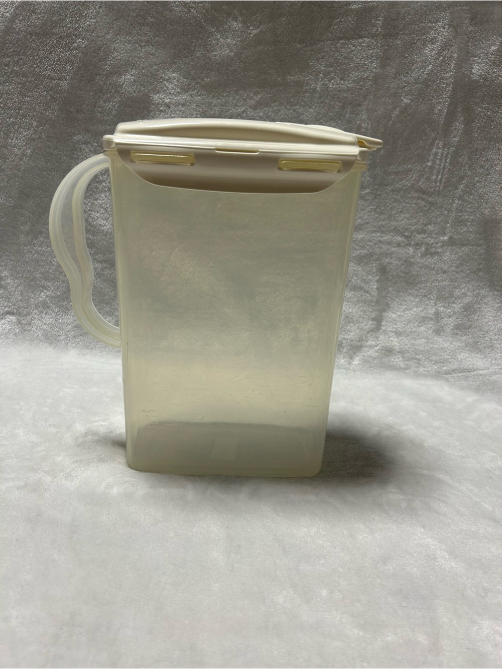 LocknLock Fridge Door Water Jug Clear plastic Pitcher with Lid 3 L